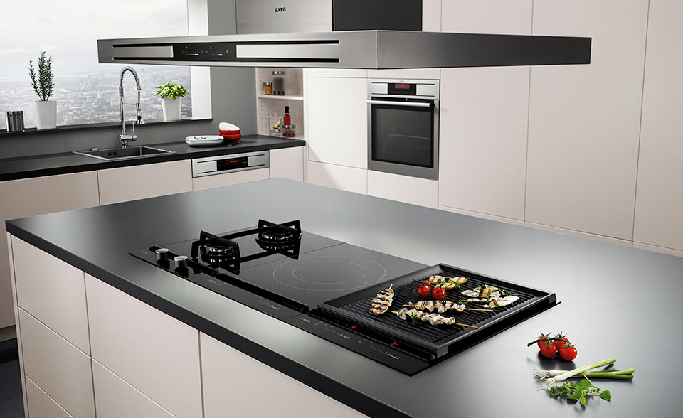 Mood Kitchens Sinks and Taps - Franke Logo - pallets with boxes
